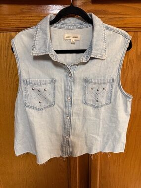 Lucky Brand Light Blue Denim Sleeveless Button-Up with Stud Pockets